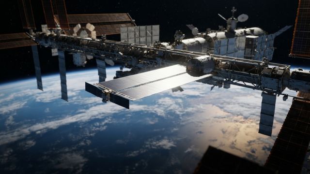 Space - Roll Out Solar Arrays Upgrade Space Station Power