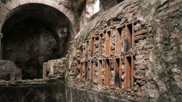 The Roman Empire - The sudatorium: ancient Rome's vaulted steam bath