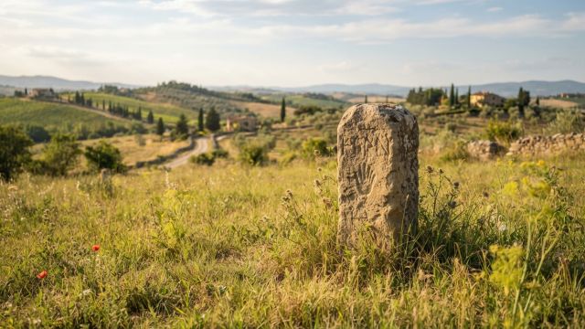 The Etruscans - Vegoia: the nymph and prophet of Etruscan boundaries