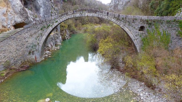 World Wonders - Zagori: Mountain stone villages of northwestern Greece