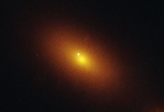 Space - Roaming black hole rips apart star far from galaxy core