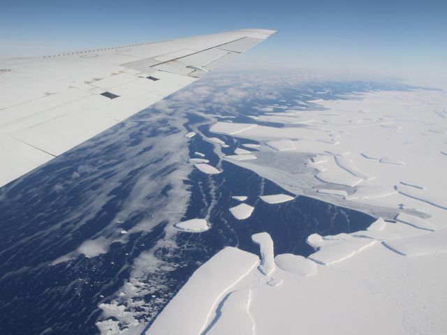 Planet Earth - Antarctic ice shelves: melting from beneath the waves