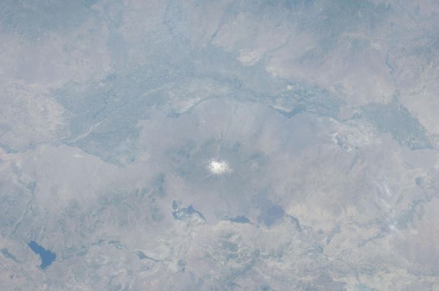 Planet Earth - Mount Ararat: towering stratovolcano on a closed border