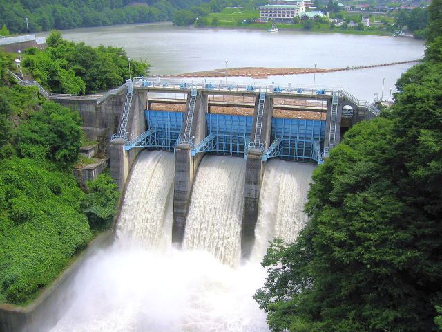Great Structures - Spillways: Preventing catastrophic overflows at reservoirs and dams