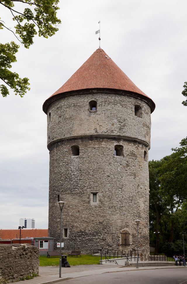 Great Structures - Kiek in de Kök: Fortress towers overlooking town kitchens