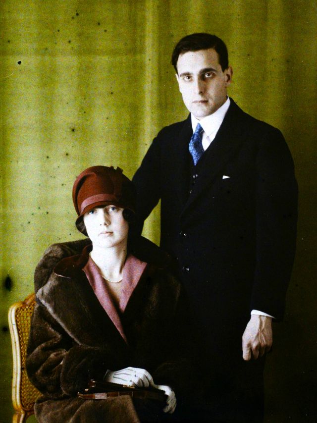 Inventions - Autochrome Lumière: early color photography via mosaic screen plates