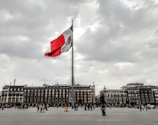 World Wonders - Mexico City's historic center: Built upon Aztec ruins