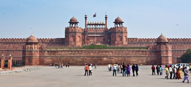 World Wonders - Red Fort: Delhi's imperial Mughal stronghold