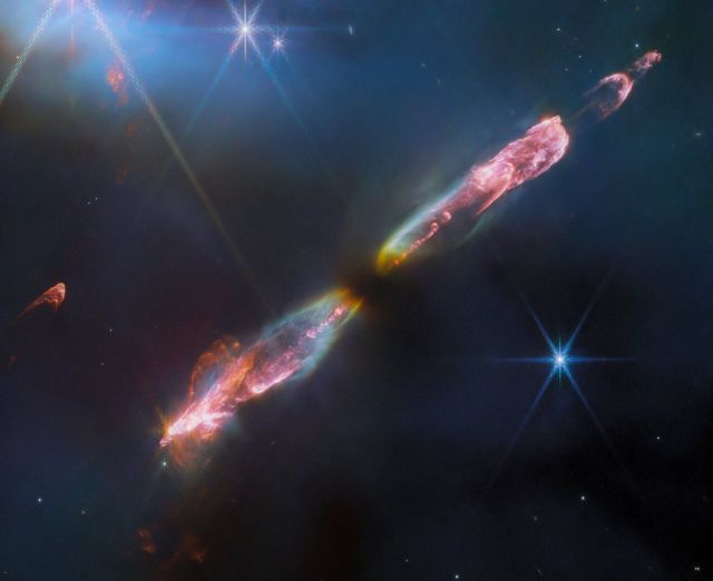 Space - HH 211: supersonic jets from an infant solar twin