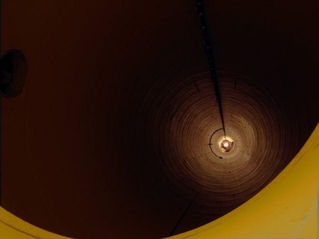 Great Structures - Drop tubes: creating weightlessness for scientific research on Earth