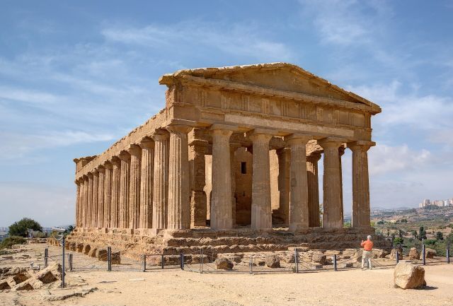 Shipwrecks & Lost Worlds - Akragas: Sicily's ancient metropolis of grand temples