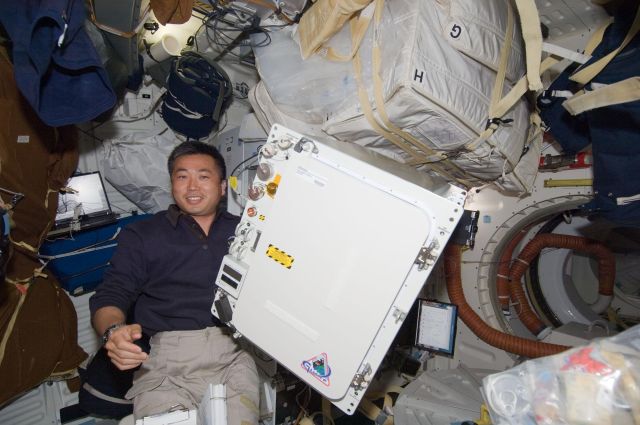 Planet Earth - Project GLACIER: Cold storage science on the space station