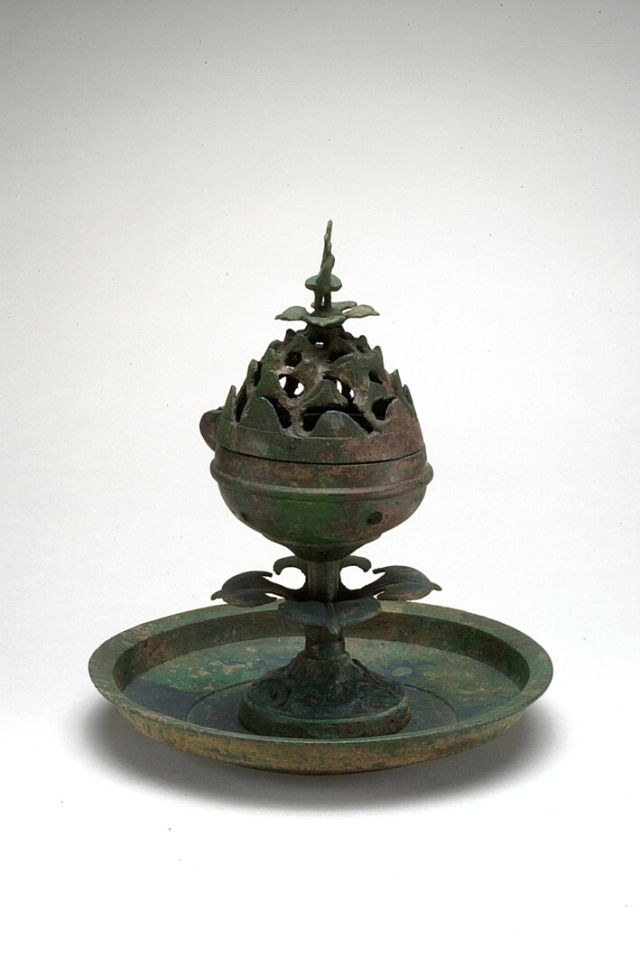 Art Minute - Mountain-Shaped Incense Burner from Han Dynasty China