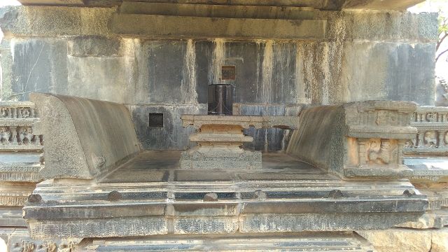 World Wonders - Warangal Fort: stone gateways of the Kakatiya dynasty