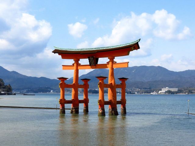World Wonders - Itsukushima Shrine: Sacred coastal sanctuary and floating gate