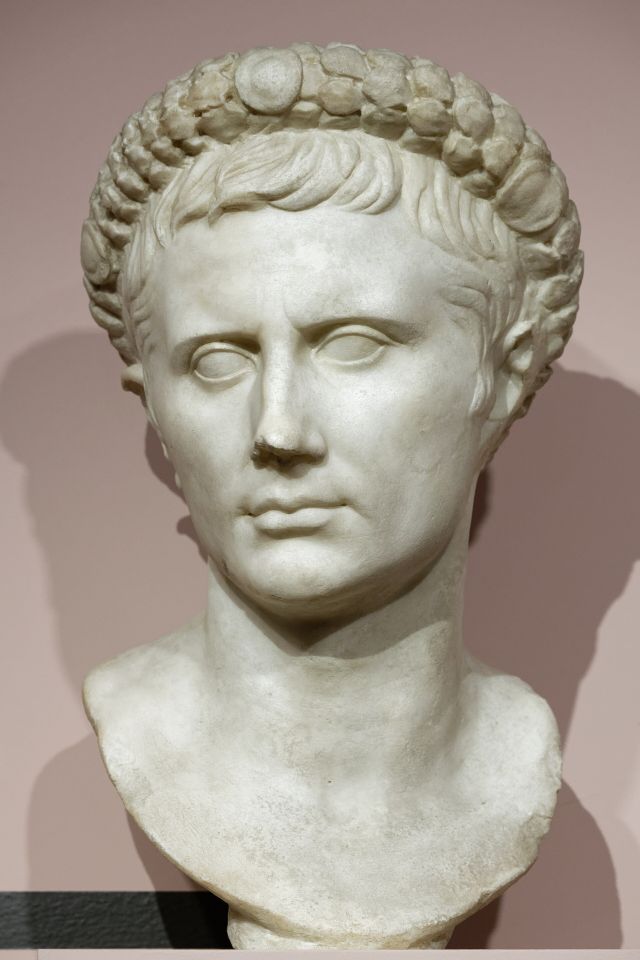 Shipwrecks & Lost Worlds - Felicior Augusto: The Senate's ultimate blessing for Roman emperors