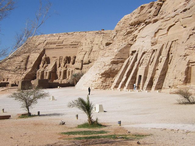 Shipwrecks & Lost Worlds - Abu Simbel: The ancient temples moved to survive a reservoir