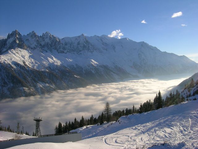 Weather - Sea of clouds: the undulating overcast that mimics the ocean