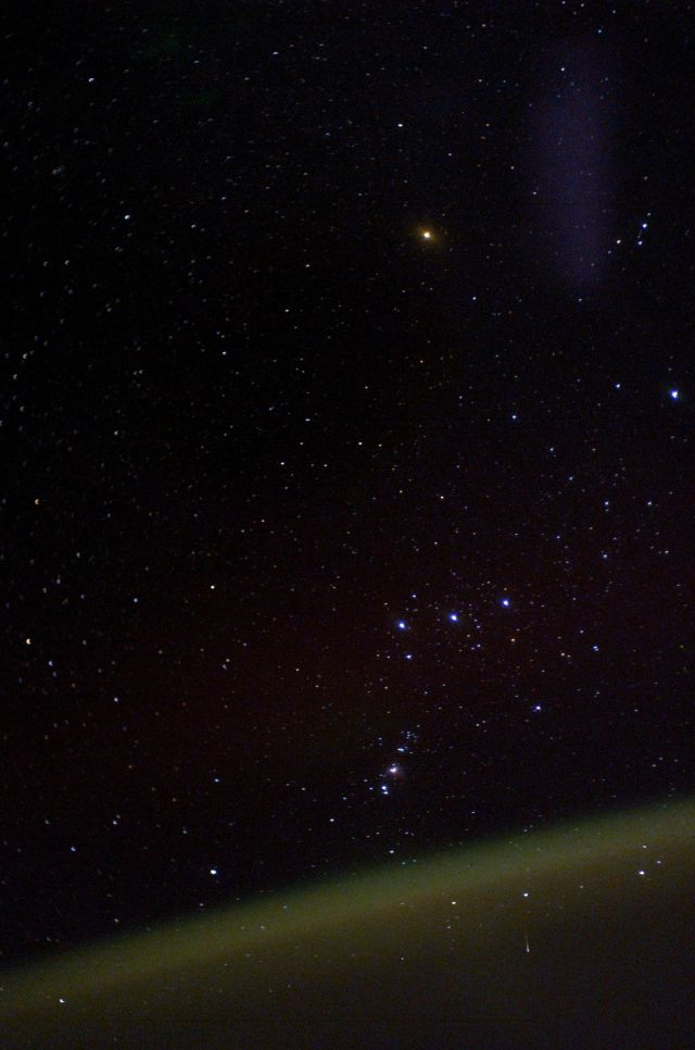 Science & Nature - Sky brightness: the stages and sources of twilight