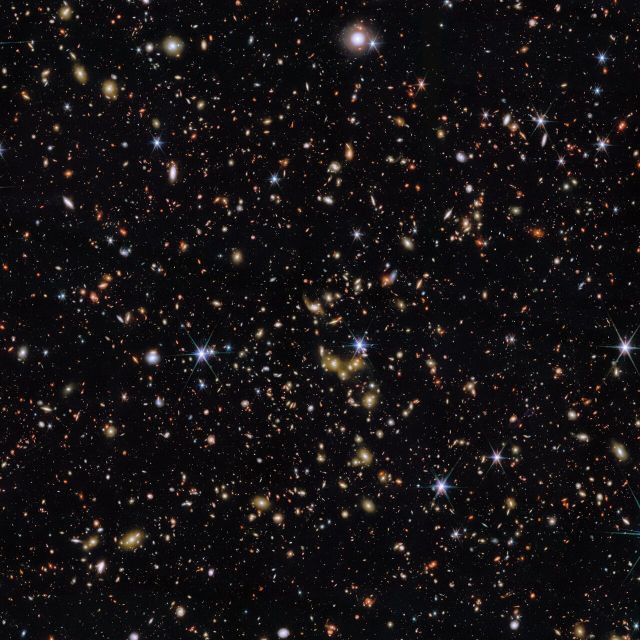Space - COSMOS-Web: Webb uncovers massive ancient galaxy groups