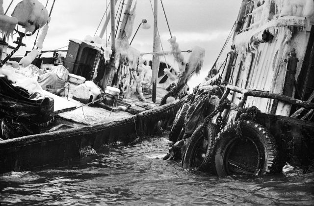 Shipwrecks & Lost Worlds - Marine salvage: rescuing ships and protecting the seas