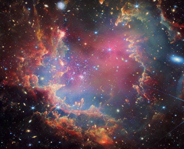 Space - NGC 602: A cosmic window into the early universe