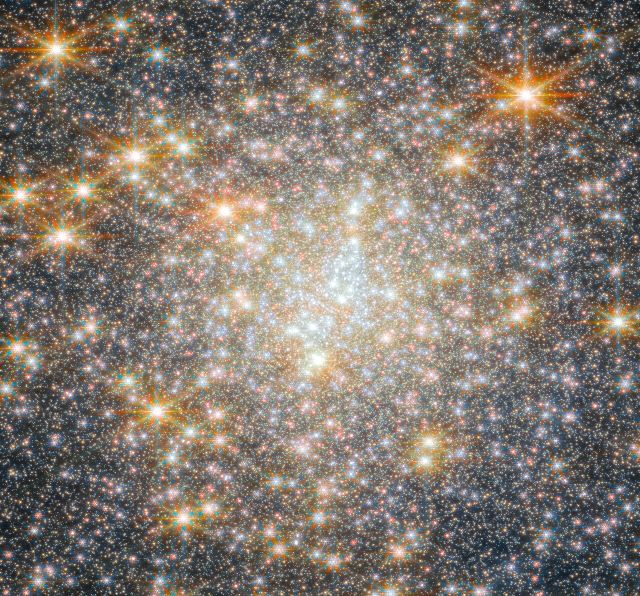 Space - NGC 6440: Webb unveils secrets of a crowded cluster