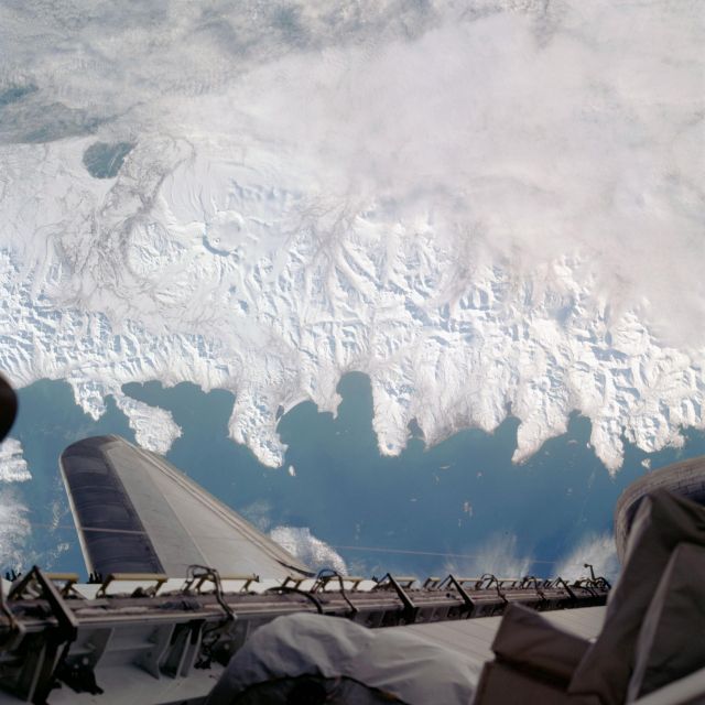 Planet Earth - Aniakchak Crater: A frozen lake inside an Alaskan volcano