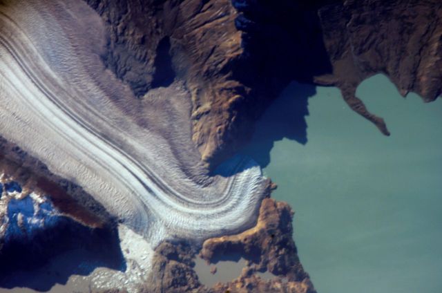 Planet Earth - Viedma Glacier: Patagonian ice calving into freshwater lakes
