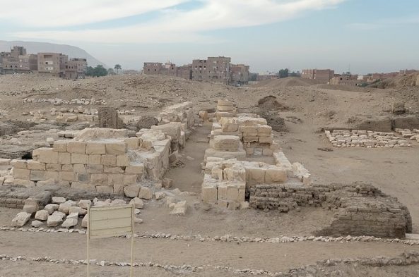 Egyptology - The Portal Temple: Ramesses II's gateway shrine at Abydos