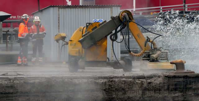 Great Structures - Hydrodemolition: using high-pressure water to repair concrete