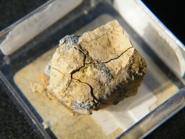 Science & Nature - Humboldtine: The fragile organic iron mineral