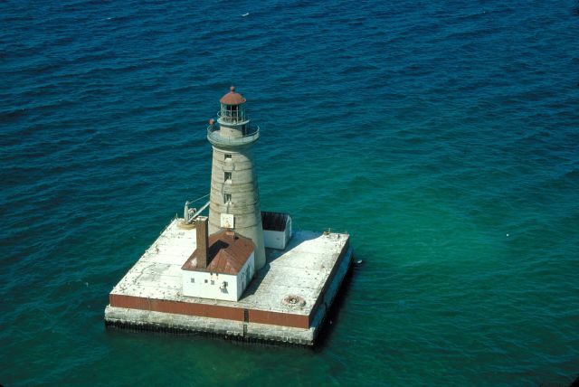 Great Structures - Crib lighthouses: massive timber foundations sunk at sea