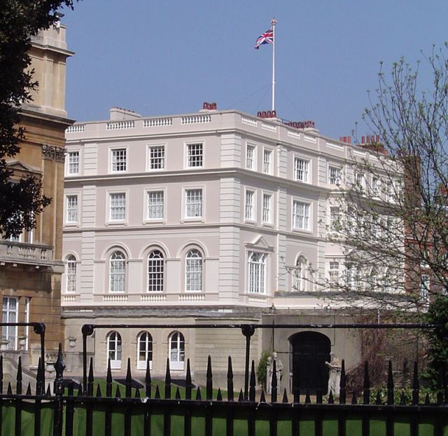 Castles & Palaces - Clarence House: The London home of British monarchs