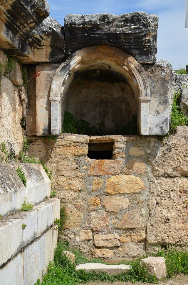 The Roman Empire - Ploutonion at Hierapolis: the gateway to the underworld