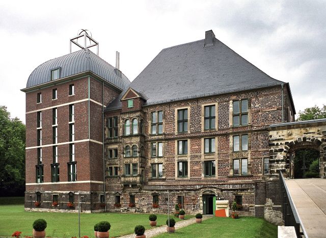 Castles & Palaces - Horst Castle: A Renaissance gem of Westphalia