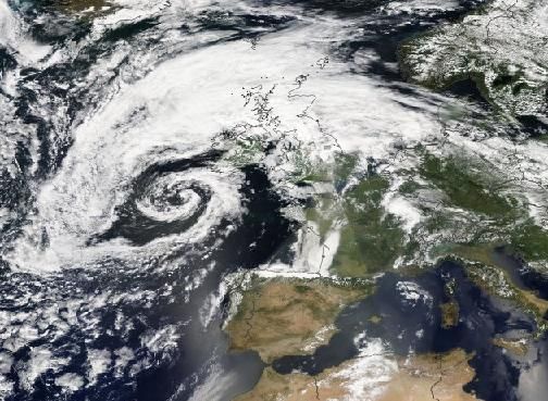 Weather - The Spanish plume: Saharan heat feeding European thunderstorms