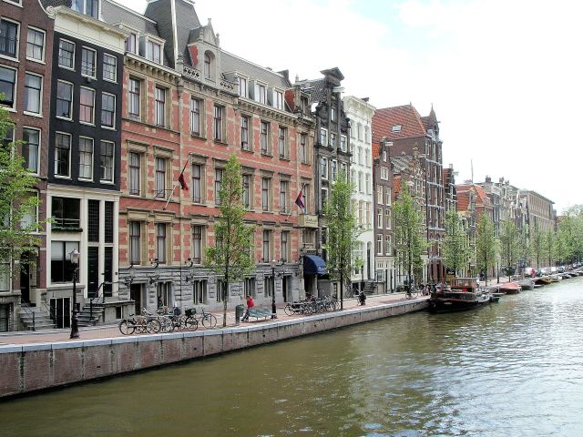 Great Structures - Grachten: the historic urban canals shaping Low Country cities
