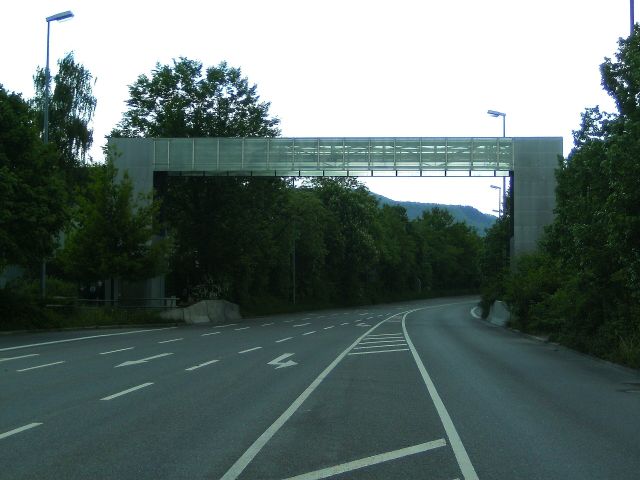 Great Structures - Schmid Peoplemover: the elevator bridging urban obstacles