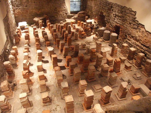 The Roman Empire - Pilae stacks: ancient Rome's underfloor heating system