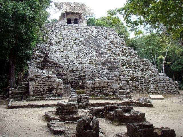Maya, Aztecs & Incas - Coba: the ancient Maya hub of stone causeways