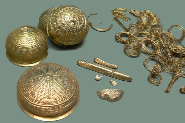 Crime Stories - Eberswalde Hoard: Germany's largest prehistoric gold treasure