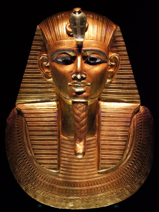 Egyptology - Psusennes I: Egypt's only intact royal tomb