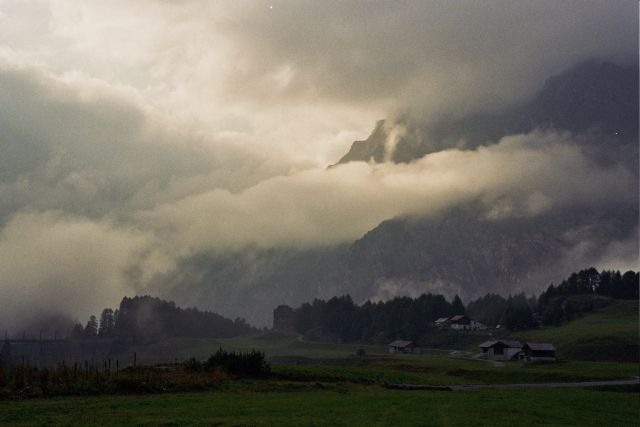 Weather - The Maloja Wind: Switzerland's backward mountain breeze
