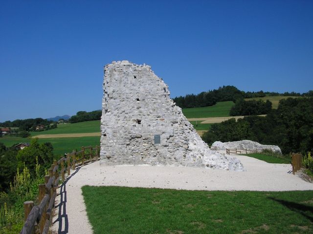 Castles & Palaces - Château de Faucigny: The ruined stronghold of Haute-Savoie