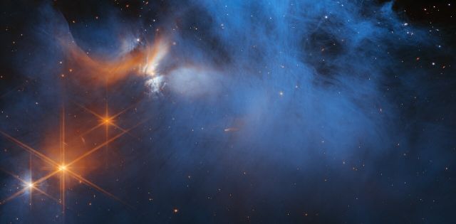 Space - Chameleon I: Webb detects deep cosmic ices