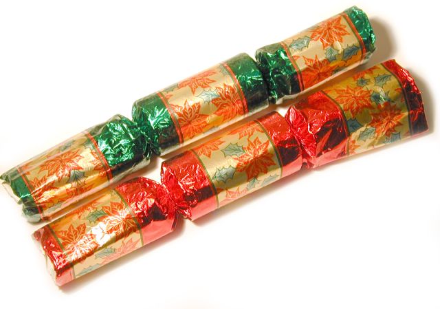 Inventions - Christmas cracker: festive table decorations that open with a bang