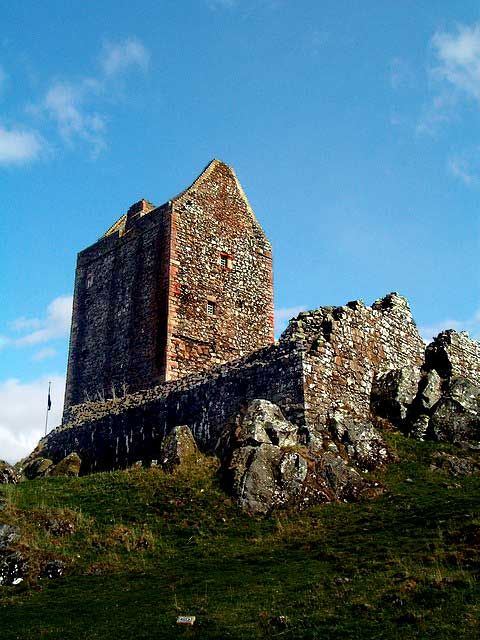 Castles & Palaces - The barmkin: Scotland's fortified enclosures against border raiders