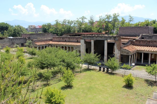 World Wonders - Villa Poppaea: The buried luxury retreat of Oplontis